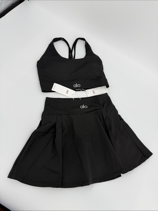 ALO Yoga Dresses & Skirts - ALO Yoga Black Skater Athletic Skort with Matching Sports Bra